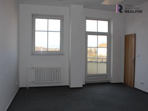 Pronájem kanceláře, Karlovy Vary, 28 m2