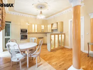 Prodej bytu 2+kk, Karlovy Vary, Mariánskolázeňská, 63 m2