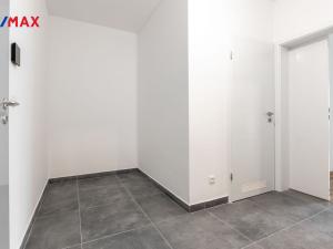 Prodej bytu 2+kk, Karlovy Vary, Šumavská, 50 m2