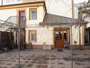 Prodej komerční nemovitosti, Karlovy Vary, Dlouhá, 380 m2
