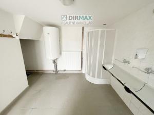 Prodej výrobních prostor, Klatovy - Luby, 3000 m2