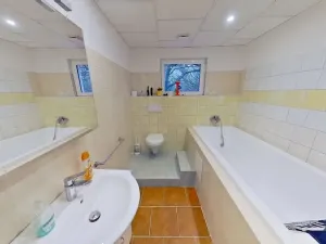 Prodej kanceláře, Karlovy Vary, Okružní, 556 m2