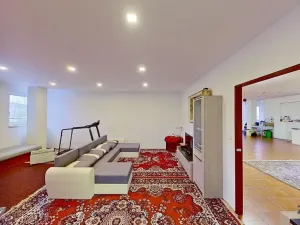 Prodej kanceláře, Karlovy Vary, Okružní, 556 m2