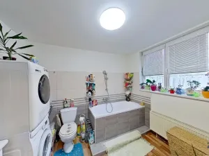 Prodej kanceláře, Karlovy Vary, Okružní, 556 m2