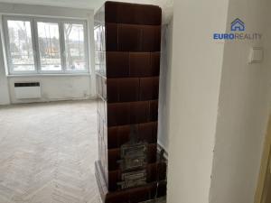 Prodej bytu 2+1, Sokolov, U Divadla, 52 m2