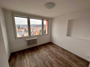 Pronájem bytu 2+kk, Kralupy nad Vltavou, sídl. Hůrka, 39 m2