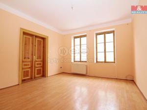 Prodej bytu 3+1, Nový Bor - Arnultovice, Gen. Svobody, 65 m2