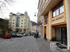 Prodej bytu 3+1, Karlovy Vary, Moravská, 92 m2