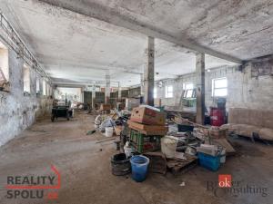 Prodej zemědělského objektu, Kněžice, 1850 m2