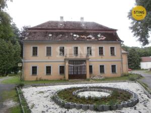 Prodej historického objektu, Vrbno pod Pradědem, Husova, 1600 m2