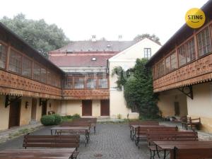 Prodej historického objektu, Vrbno pod Pradědem, Husova, 1600 m2