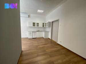 Pronájem kanceláře, Český Těšín, Hlavní třída, 68 m2