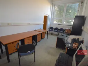 Pronájem komerční nemovitosti, Jindřichův Hradec - Otín, 1850 m2