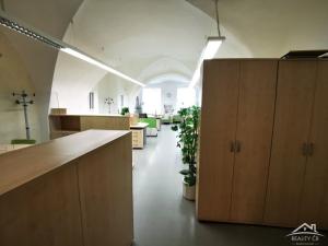 Pronájem kanceláře, Jihlava, Masarykovo náměstí, 102 m2