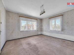 Prodej bytu 3+1, Červený Kostelec - Stolín, 89 m2
