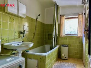 Prodej rodinného domu, Nezabudice, 410 m2