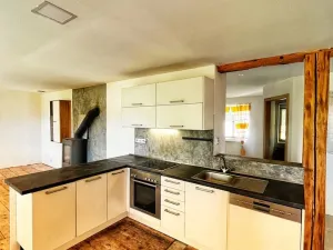 Prodej komerční nemovitosti, Rtyně nad Bílinou - Malhostice, 10657 m2