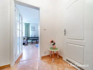 Pronájem bytu 1+kk, Praha - Záběhlice, Mattioliho, 33 m2
