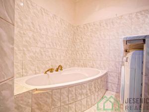 Pronájem bytu 3+1, Hanušovice, Nádražní, 68 m2