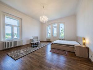 Prodej ubytování, Plesná, Tovární, 960 m2