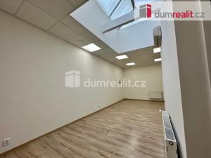 Prodej bytu 2+kk, Karlovy Vary, Kolmá, 86 m2