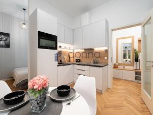 Prodej bytu 1+kk, Praha - Bubeneč, Na výšinách, 29 m2