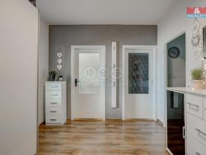 Prodej bytu 4+1, Krupka - Maršov, Karla Čapka, 99 m2