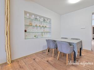 Pronájem bytu 3+kk, Brno - Bystrc, Na zeliskách, 122 m2