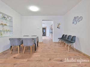Pronájem bytu 3+kk, Brno - Bystrc, Na zeliskách, 122 m2