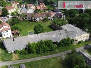 Prodej historického objektu, Omlenice - Omlenička, 2000 m2