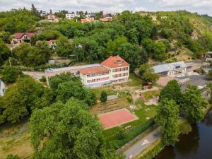 Prodej pozemku pro bydlení, Husinec - Řež, V Údolí, 3287 m2