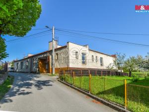 Prodej činžovního domu, Bílovec - Lubojaty, 500 m2