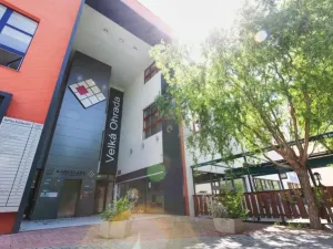 Pronájem obchodního prostoru, Praha - Stodůlky, Prusíkova, 100 m2