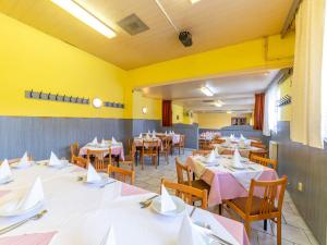 Prodej restaurace, Zdounky, 440 m2