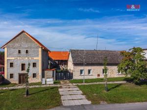 Prodej rodinného domu, Běrunice - Velké Výkleky, U Mlýna, 800 m2