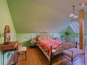Prodej rodinného domu, Černovice, 280 m2