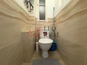 Pronájem bytu 1+kk, Praha - Vršovice, 28. pluku, 43 m2