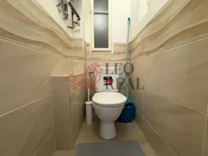 Pronájem bytu 1+kk, Praha - Vršovice, 28. pluku, 43 m2