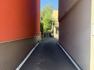 Prodej výrobních prostor, Karlovy Vary - Dvory, Chebská, 360 m2
