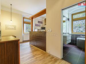 Prodej bytu 2+1, Karlovy Vary, Vřídelní, 56 m2