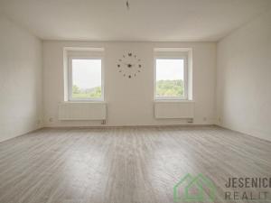 Pronájem bytu 1+1, Vápenná, 42 m2
