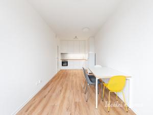 Pronájem bytu 2+kk, Praha - Veleslavín, Na Větrníku, 55 m2