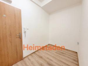 Pronájem bytu 1+kk, Havířov - Město, Hlavní třída, 20 m2