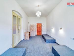 Prodej rodinného domu, Černošín, nám. 1. máje, 250 m2