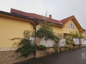Prodej rodinného domu, Kolín - Kolín II, Zborovská, 310 m2