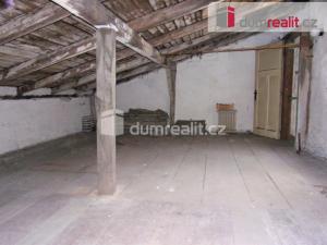 Prodej komerční nemovitosti, Karlovy Vary - Dvory, Chebská, 350 m2
