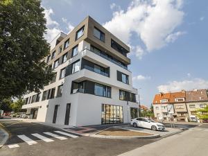 Prodej bytu 2+kk, Praha - Břevnov, U Petřin, 52 m2