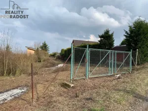 Prodej trvalého travního porostu, Chbany, 585 m2