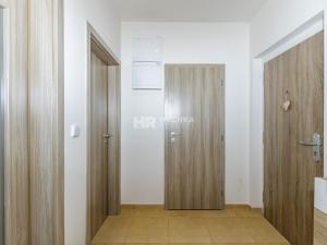 Prodej bytu 2+kk, Praha - Uhříněves, Oty Bubeníčka, 55 m2
