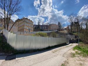 Prodej pozemku pro komerční výstavbu, Karlovy Vary, Hálkův vrch, 1340 m2